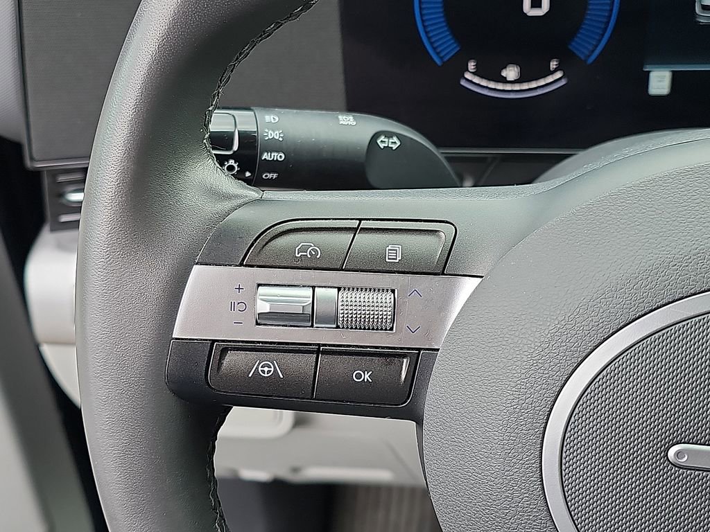 Used 2025 Hyundai Kona SEL image 21