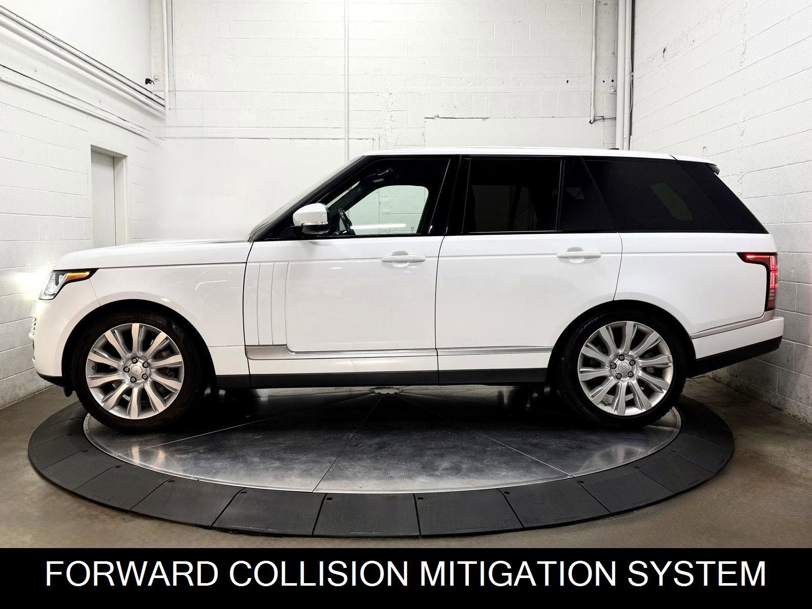 Used 2017 Land Rover Range Rover Supercharged AWD/4WD image 6