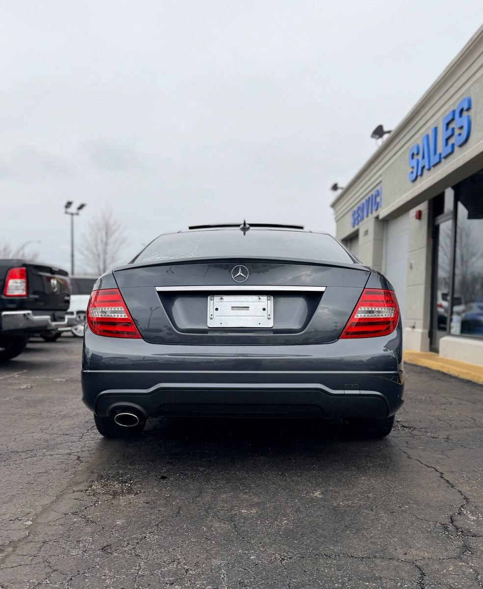 Used 2013 Mercedes-Benz C 250 Coupe image 4