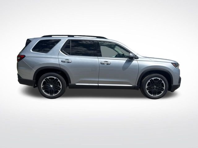 New 2026 Honda Pilot Touring image 2
