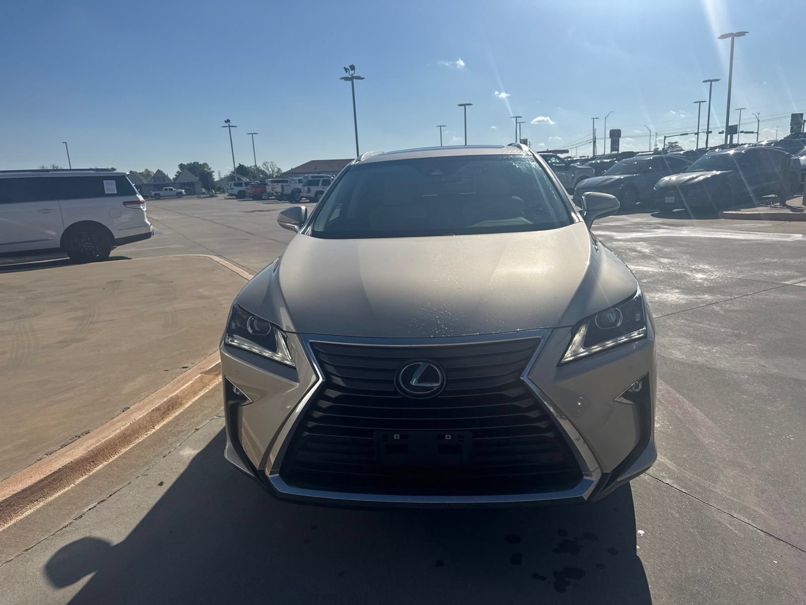 Used 2018 Lexus RX 350 FWD w/ Premium Package image 2