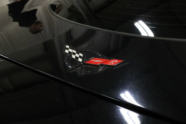 Used 2000 Chevrolet Corvette Coupe w/ Memory Pkg RWD image 27