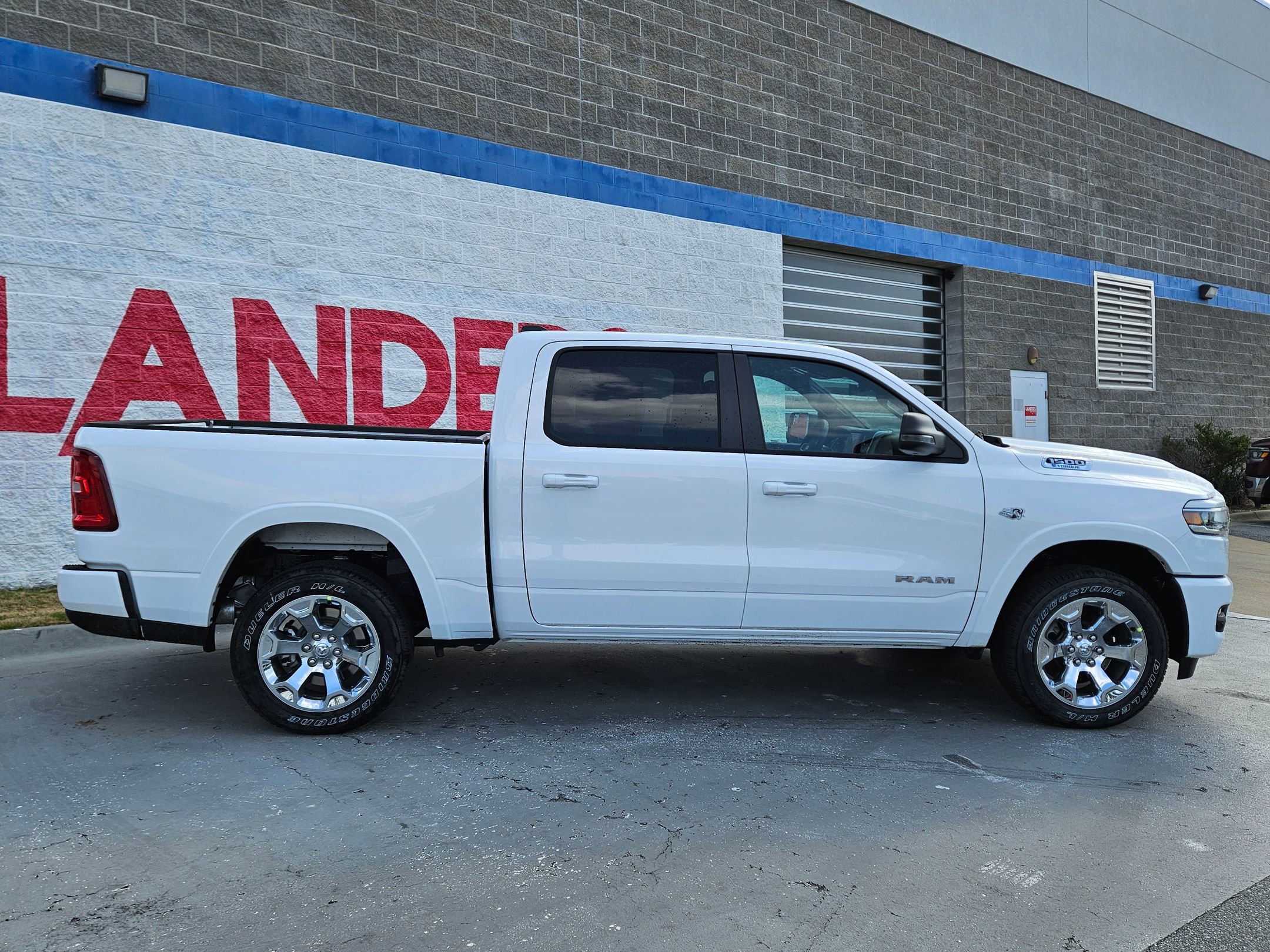 New 2026 RAM 1500 Big Horn AWD/4WD image 8