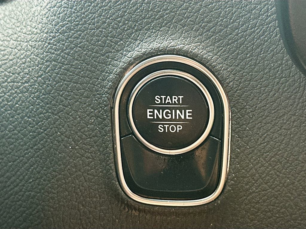 Used 2019 Freightliner Sprinter 144 image 27