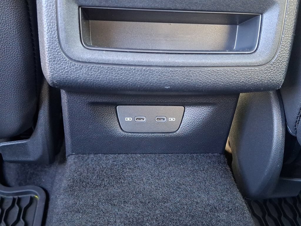 Used 2024 Volkswagen GTI SE w/ SE Leather Seats Package FWD image 11