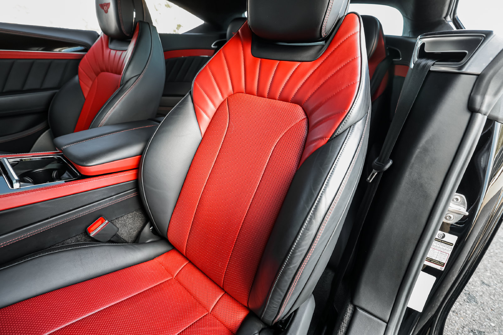 Certified 2024 Bentley Continental GT AWD/4WD image 29
