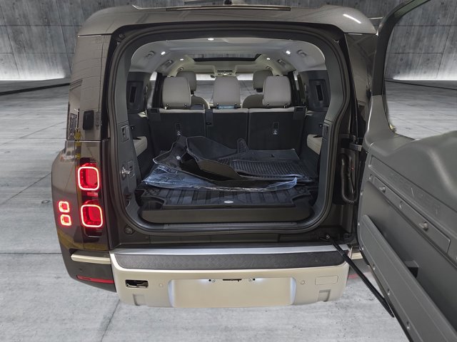 Certified 2024 Land Rover Defender 130 S image 13