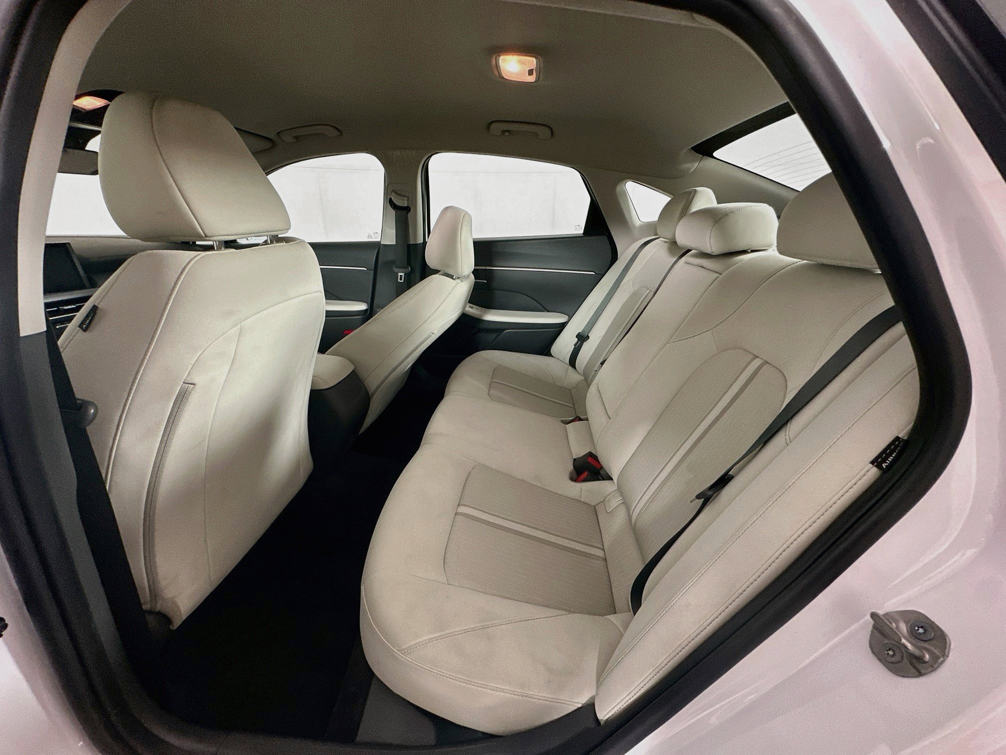 Used 2025 Hyundai Sonata SEL FWD image 26