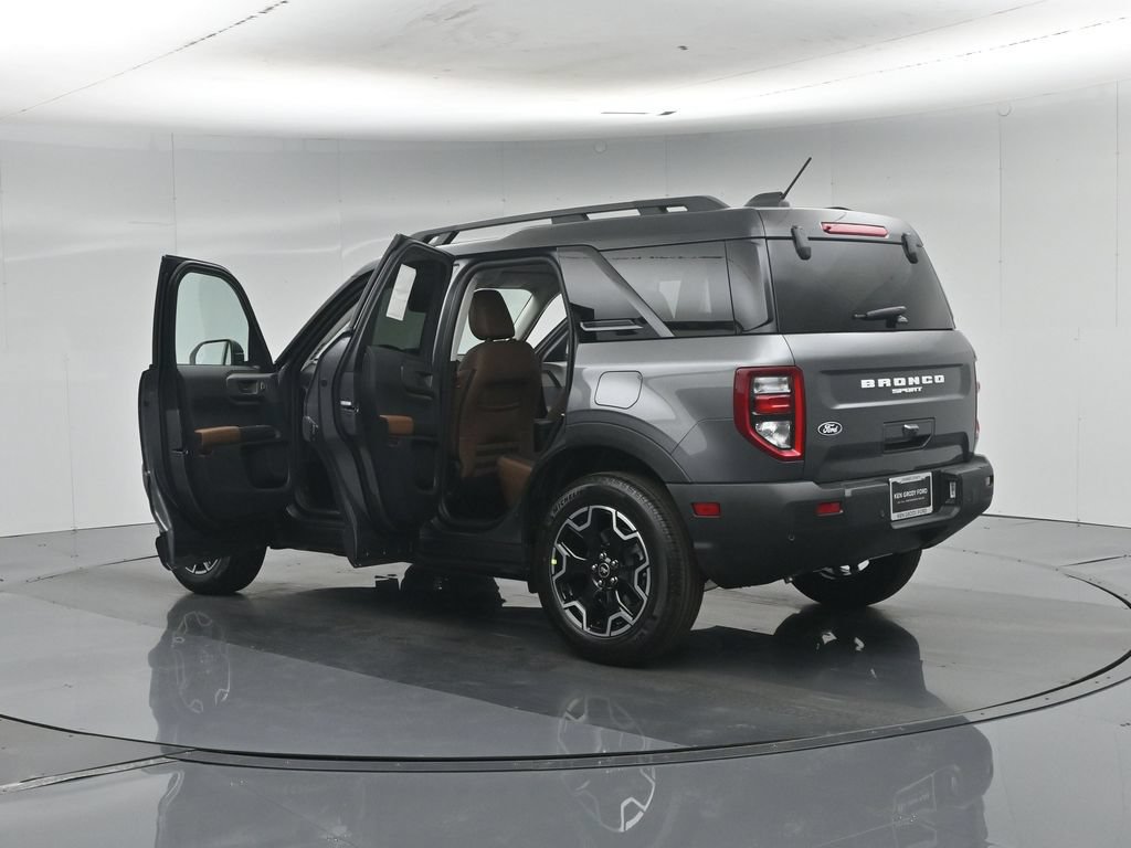 New 2026 Ford Bronco Sport Outer Banks w/ Outer Banks Tech Package+ AWD/4WD image 34