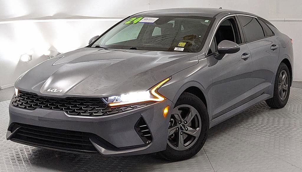 Used 2024 Kia K5 LXS FWD image 6