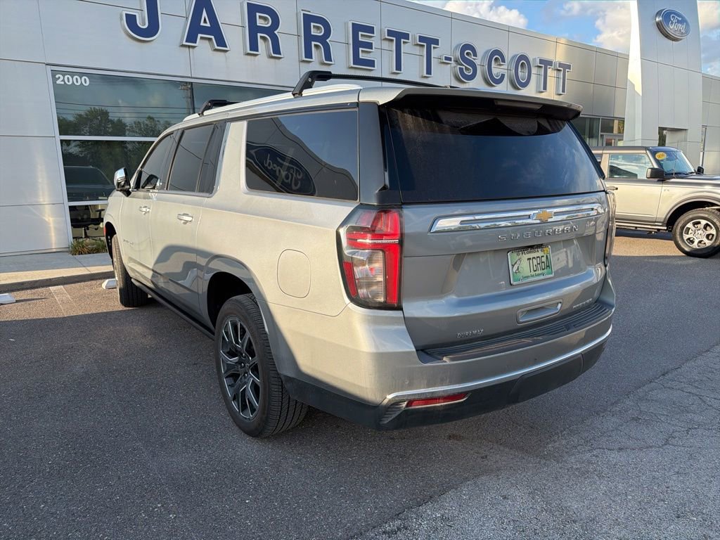 Used 2024 Chevrolet Suburban Premier AWD/4WD image 4
