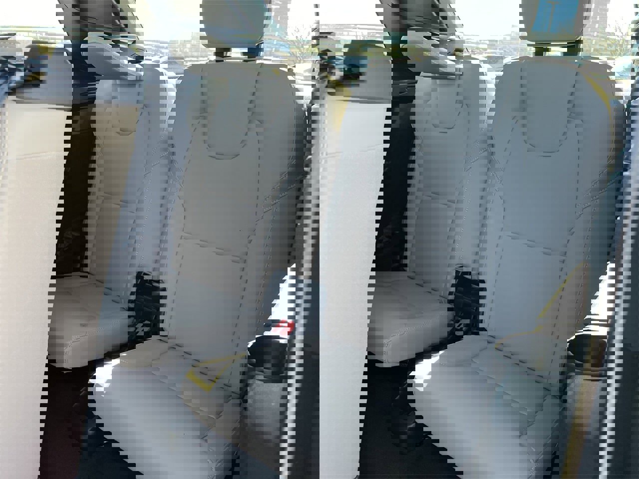 Used 2025 Volvo XC90 T8 Core image 24