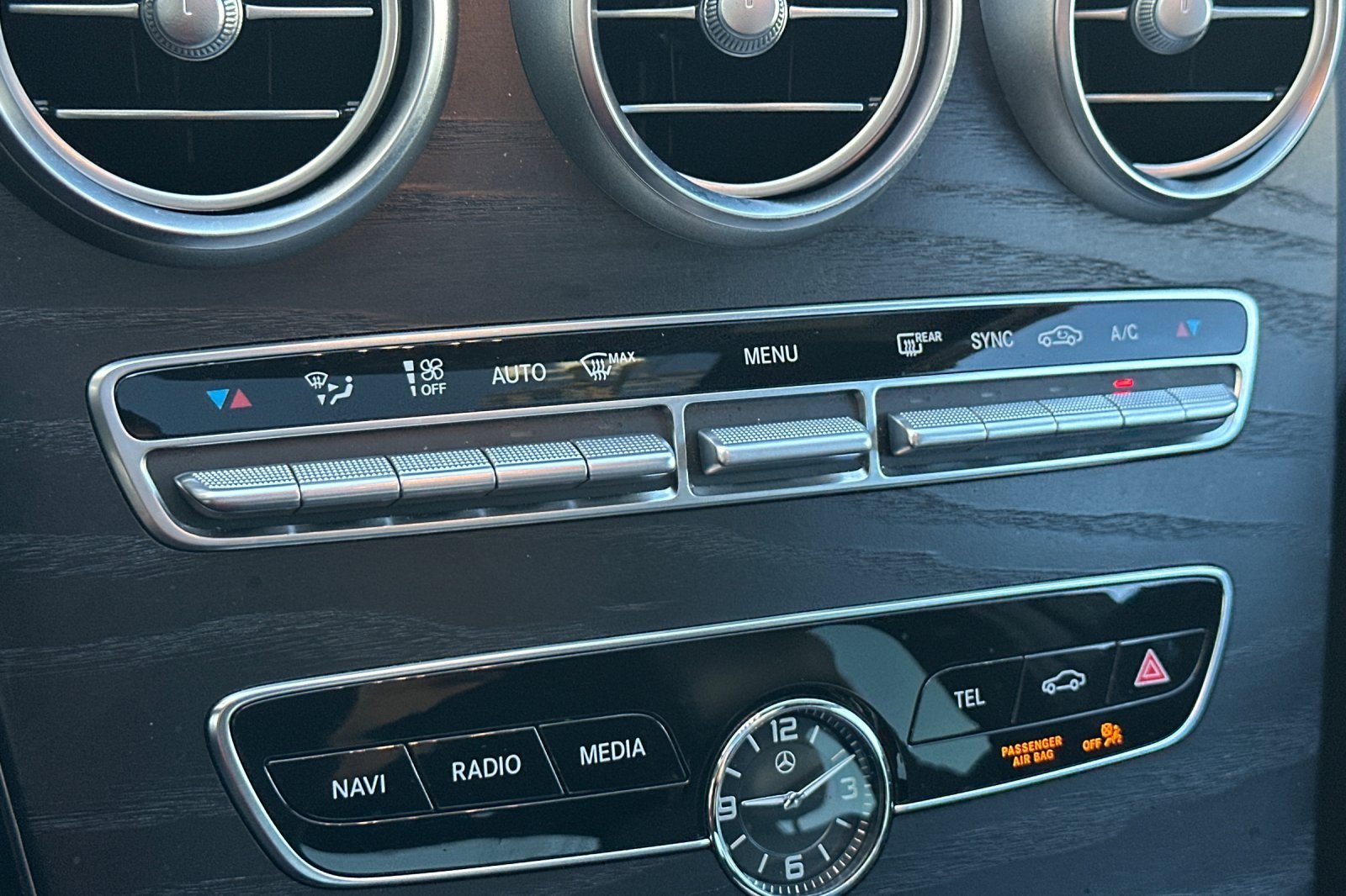 Used 2019 Mercedes-Benz C 300 Sedan image 18