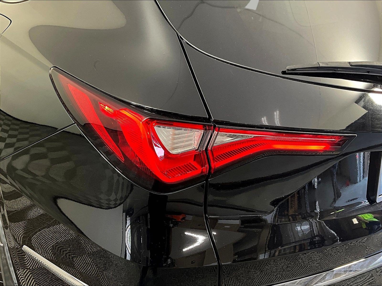 Certified 2023 Acura MDX FWD w/ Technology Package image 23