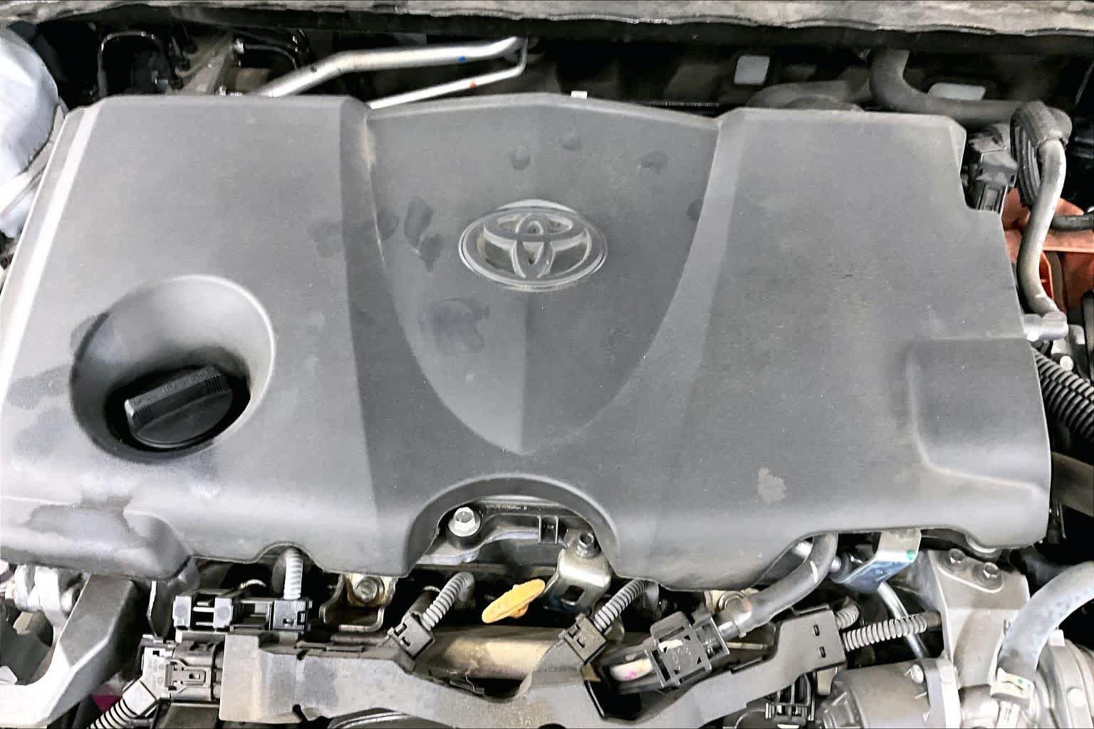 Used 2025 Toyota Camry LE FWD image 32