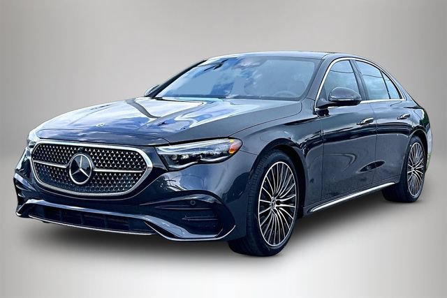 New 2025 Mercedes-Benz C 300 Sedan image 2