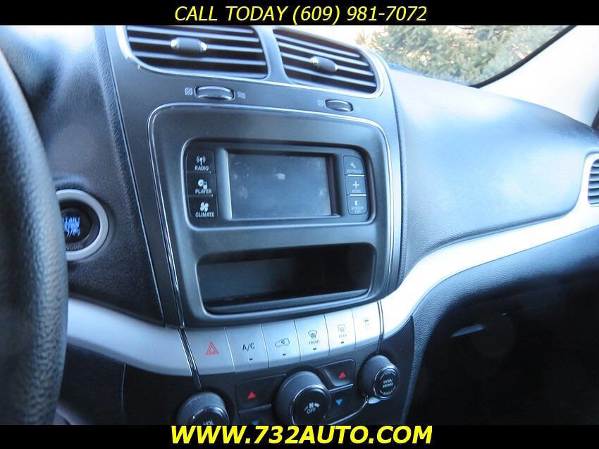 Used 2011 Dodge Journey Mainstreet w/ Popular Equipment Group image 13