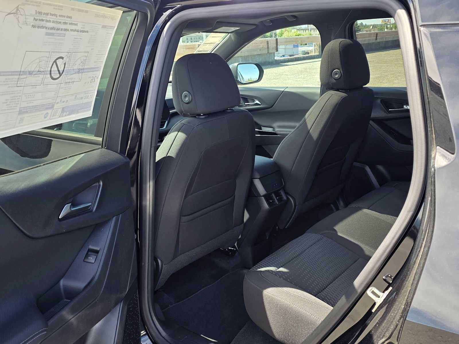 New 2026 Chevrolet Equinox LT w/ Safety and Technology Package AWD/4WD image 15