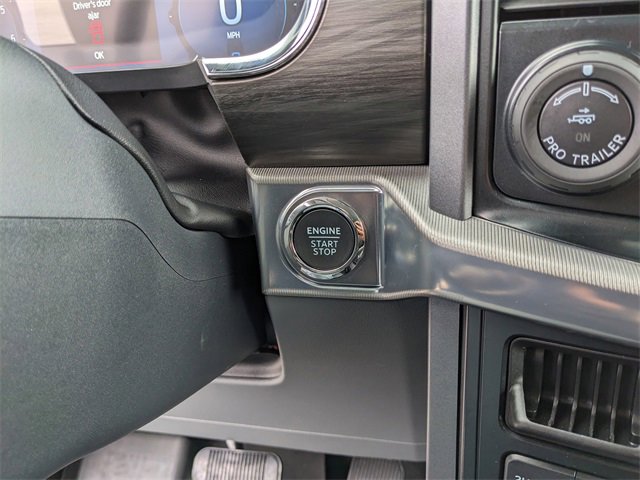 Used 2025 Ford F150 Lariat w/ Equipment Group 501A Mid image 29