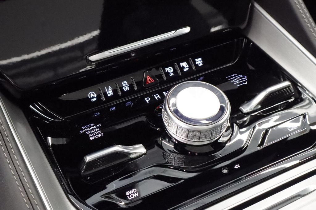 New 2026 Jeep Grand Wagoneer Limited AWD/4WD image 23