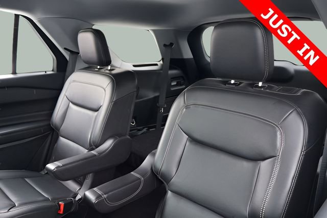 Used 2023 Ford Explorer XLT w/ Equipment Group 202A image 18