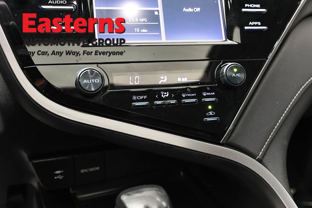 Used 2019 Toyota Camry SE FWD image 20