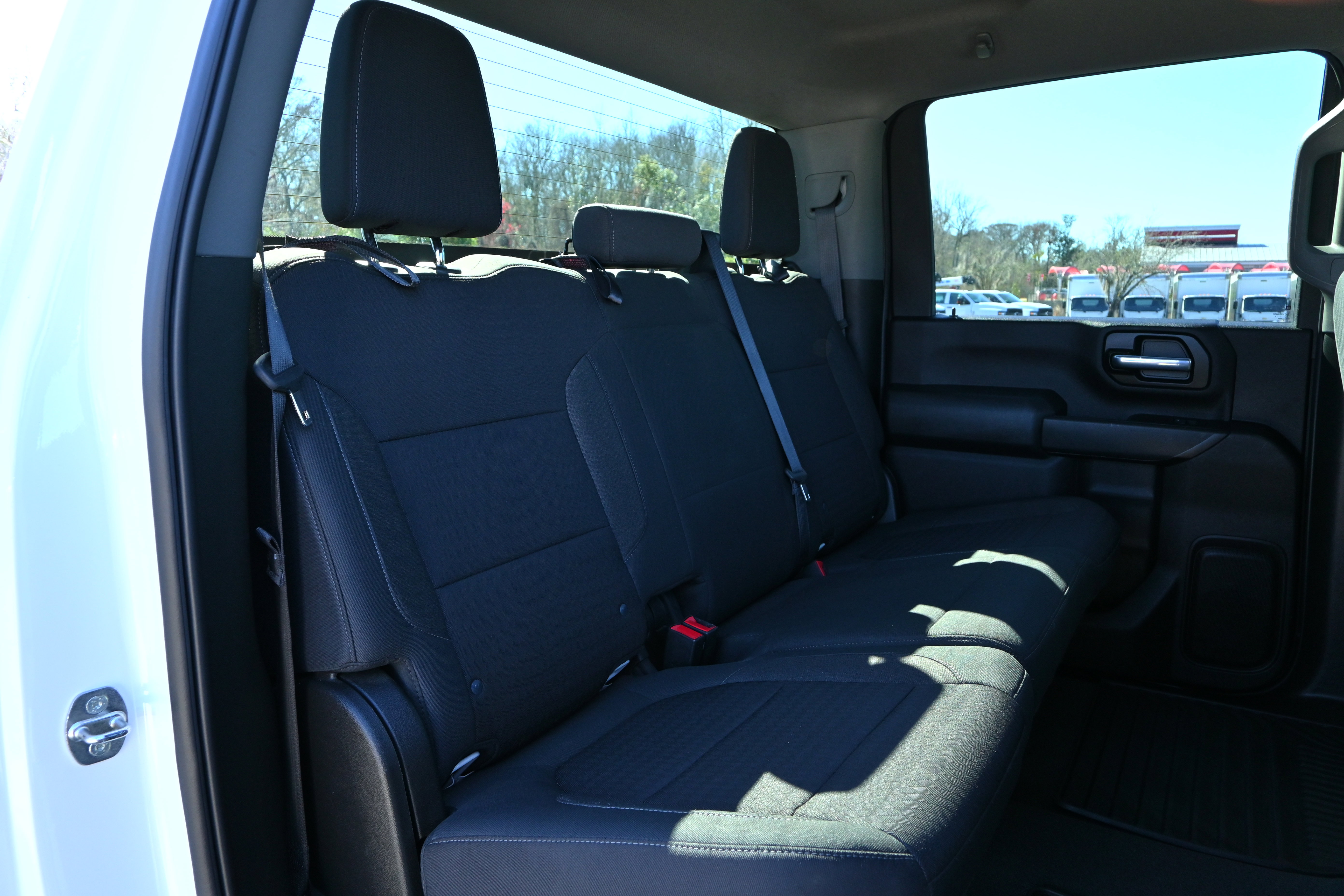 Used 2022 Chevrolet Silverado 2500 Custom w/ Custom Convenience Package image 11