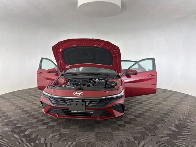 Certified 2024 Hyundai Elantra SEL image 14