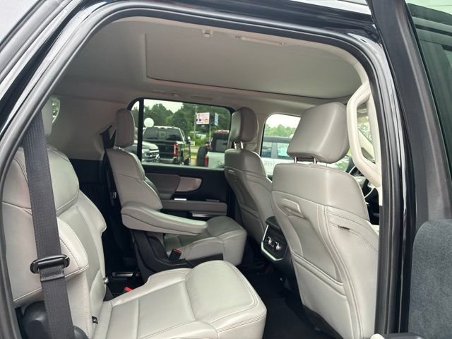 Used 2025 Ford Expedition Active AWD/4WD image 55