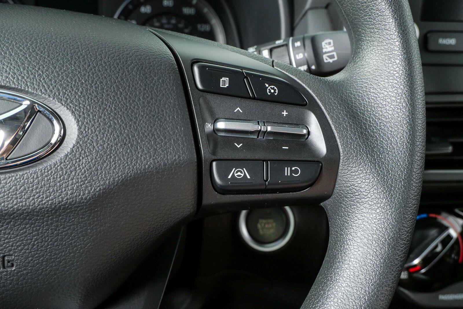 Used 2023 Hyundai Kona SEL AWD/4WD image 11