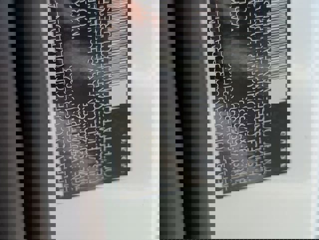 Certified 2025 Volvo XC90 B6 Core image 33