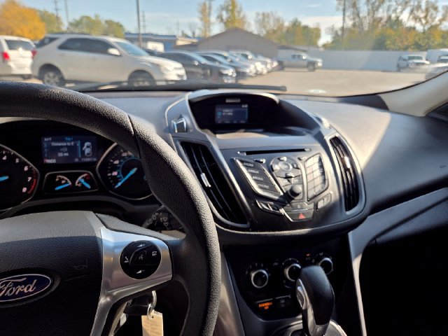 Used 2015 Ford Escape SE FWD image 17