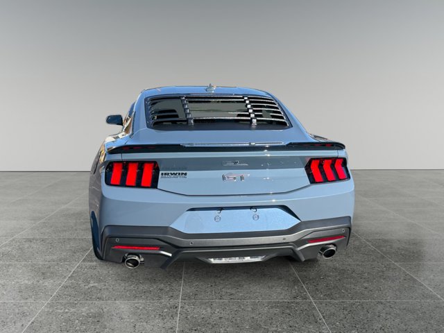 Used 2025 Ford Mustang GT RWD image 4