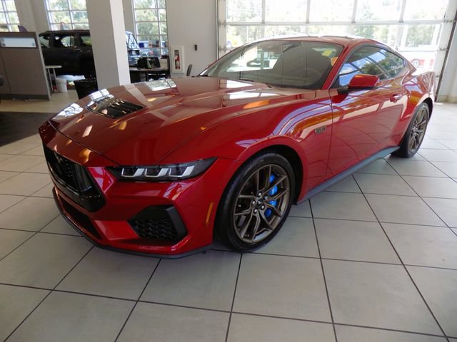 Used 2024 Ford Mustang GT Premium RWD image 3