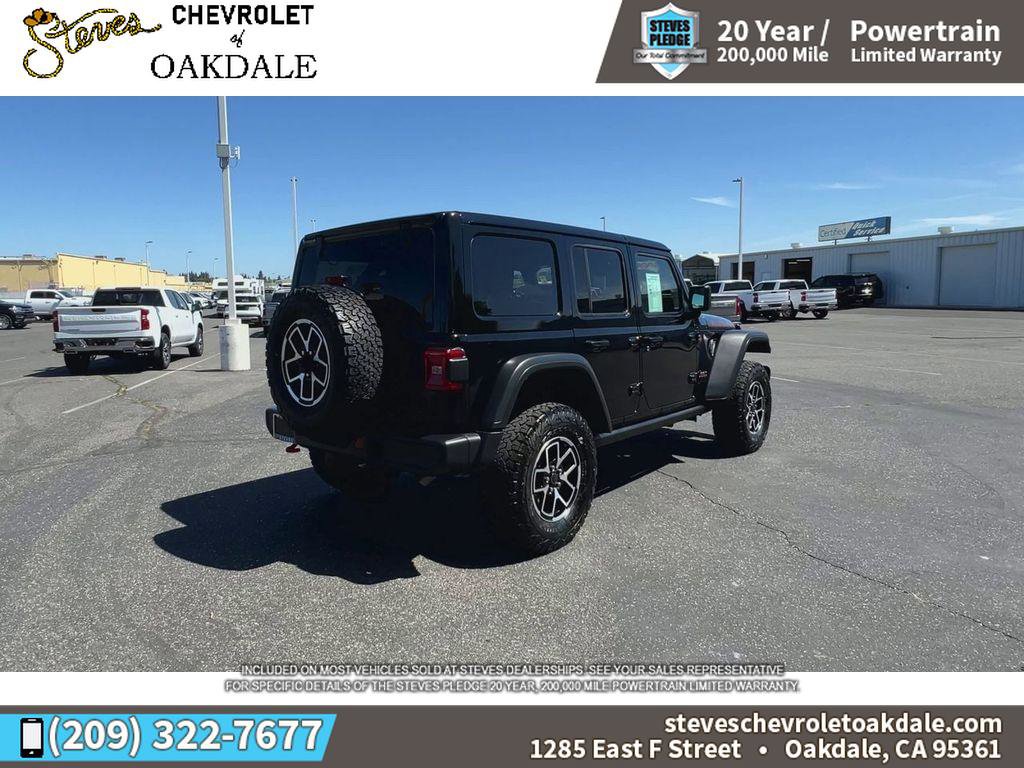 Used 2025 Jeep Wrangler Unlimited Rubicon AWD/4WD image 12