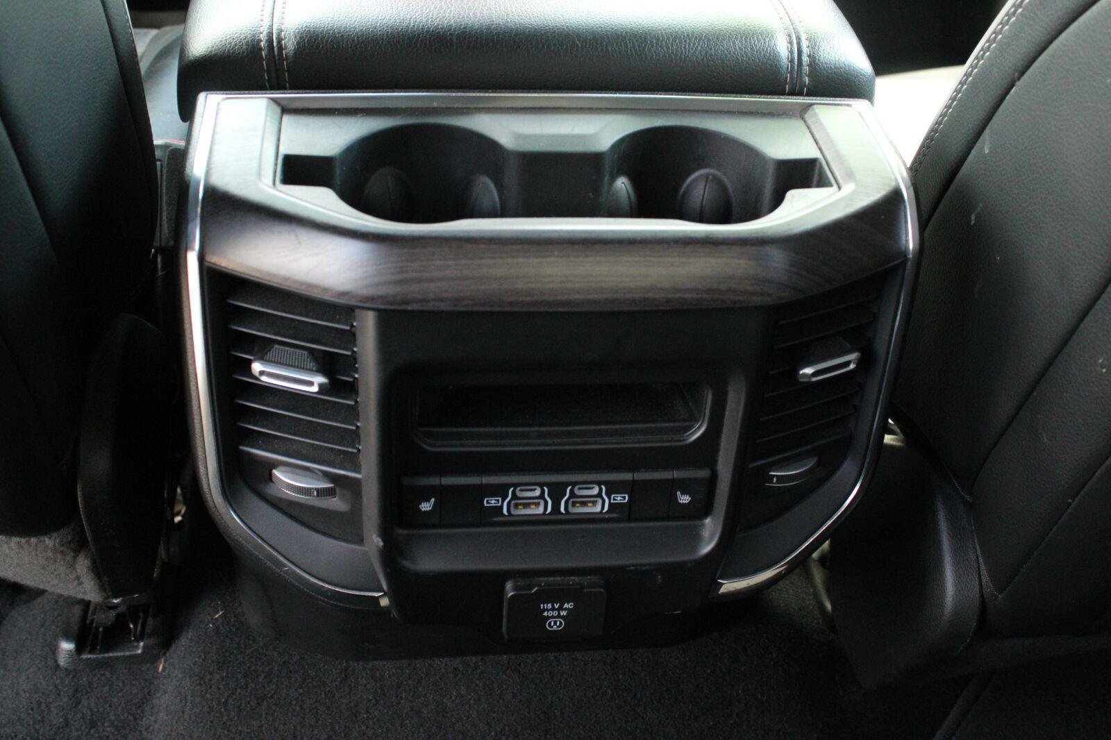 Used 2025 RAM 1500 Laramie AWD/4WD image 31