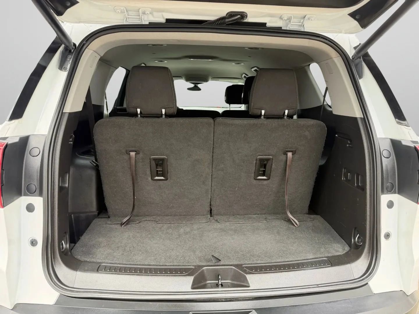 Used 2019 GMC Acadia SLE image 15