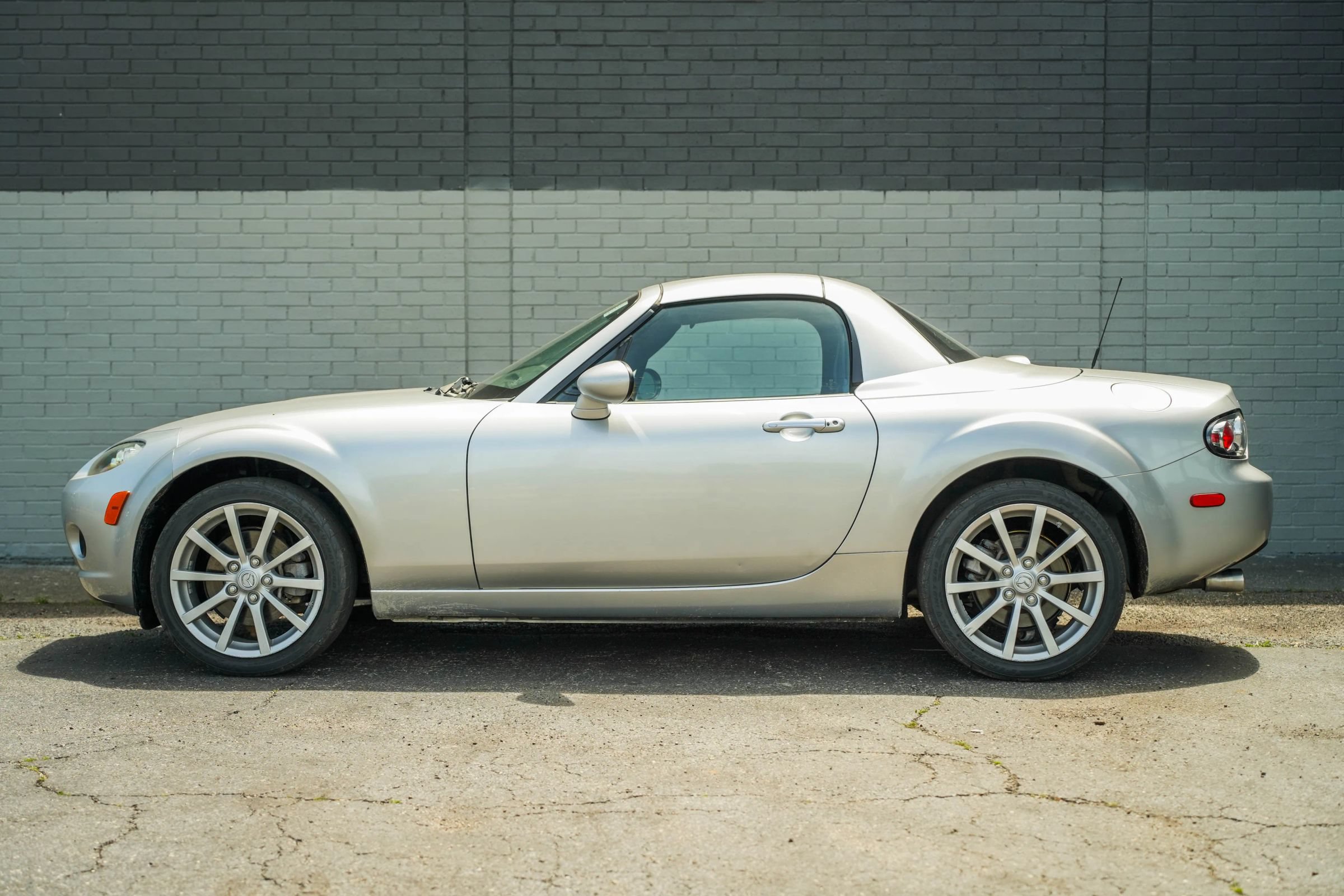 Used 2008 MAZDA MX-5 Miata Grand Touring w/ Premium Pkg RWD image 10