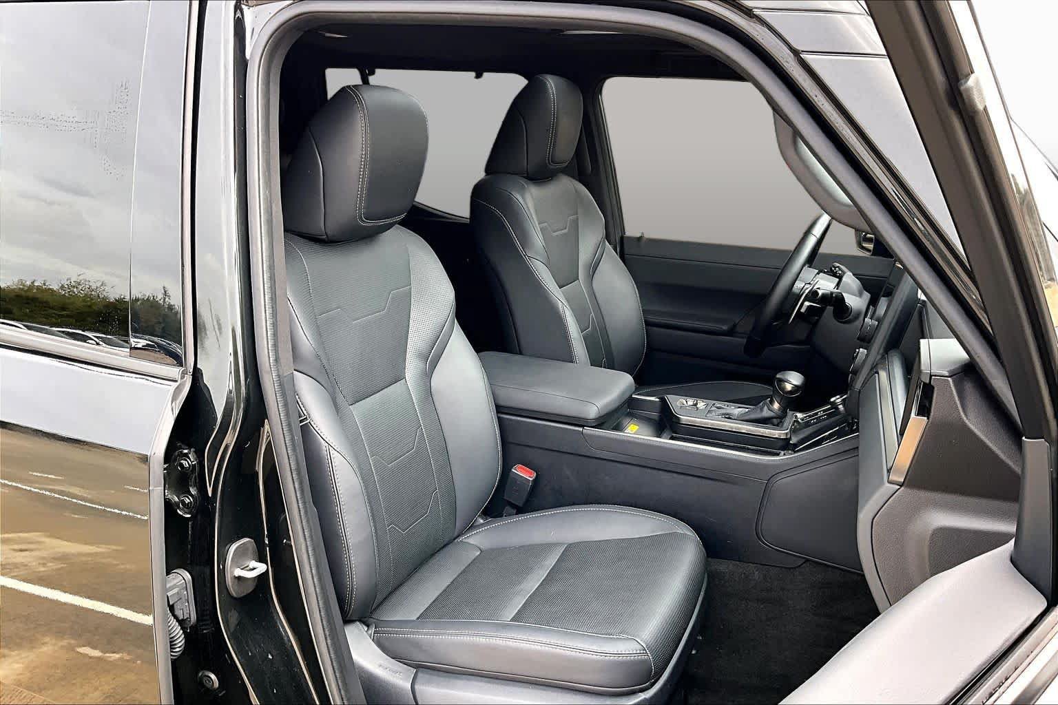 Certified 2025 Lexus GX 550 w/ Accessory Package (2T) AWD/4WD image 9