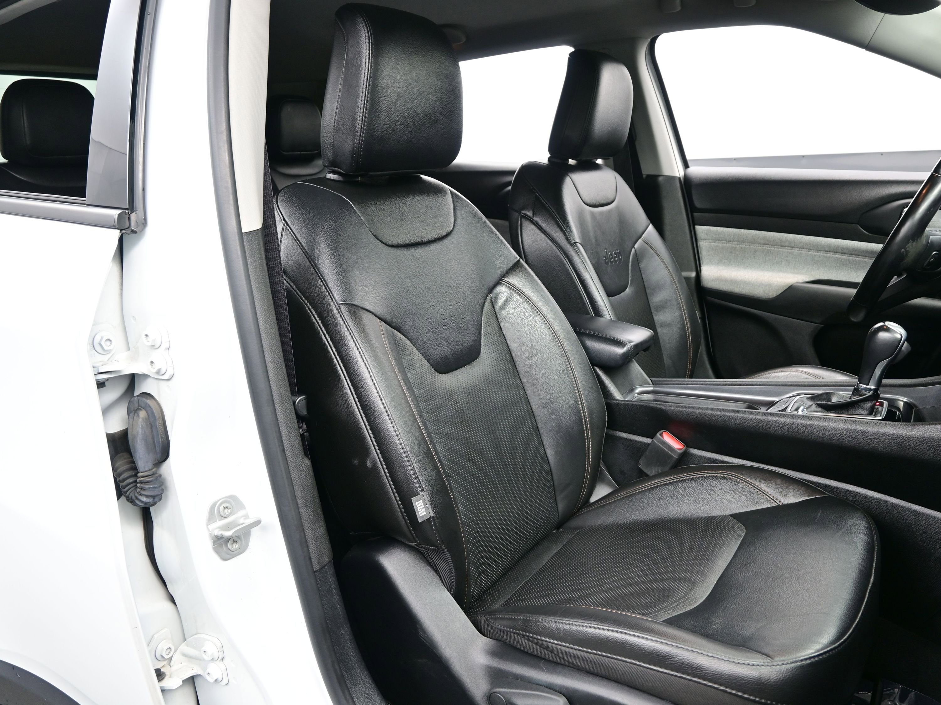 Used 2022 Jeep Compass Latitude image 13