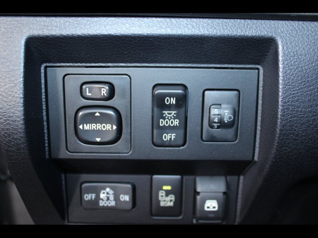 Used 2016 Toyota Tundra SR5 w/ TRD Off Road Package AWD/4WD image 17