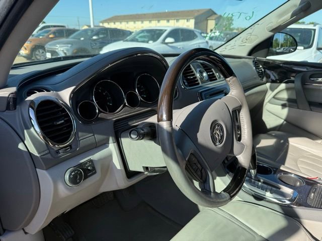 Used 2015 Buick Enclave Leather FWD image 11