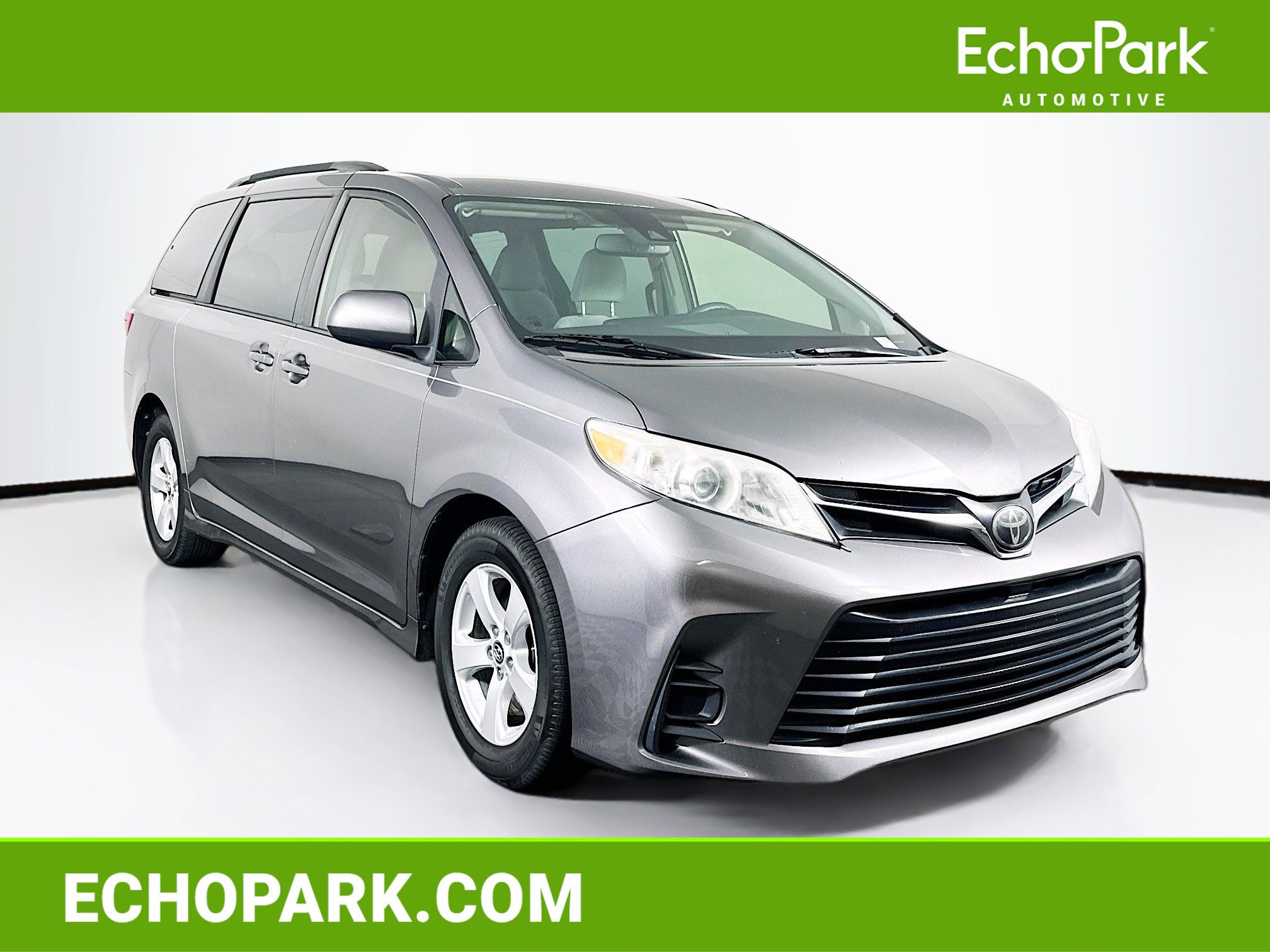 Used 2018 Toyota Sienna LE