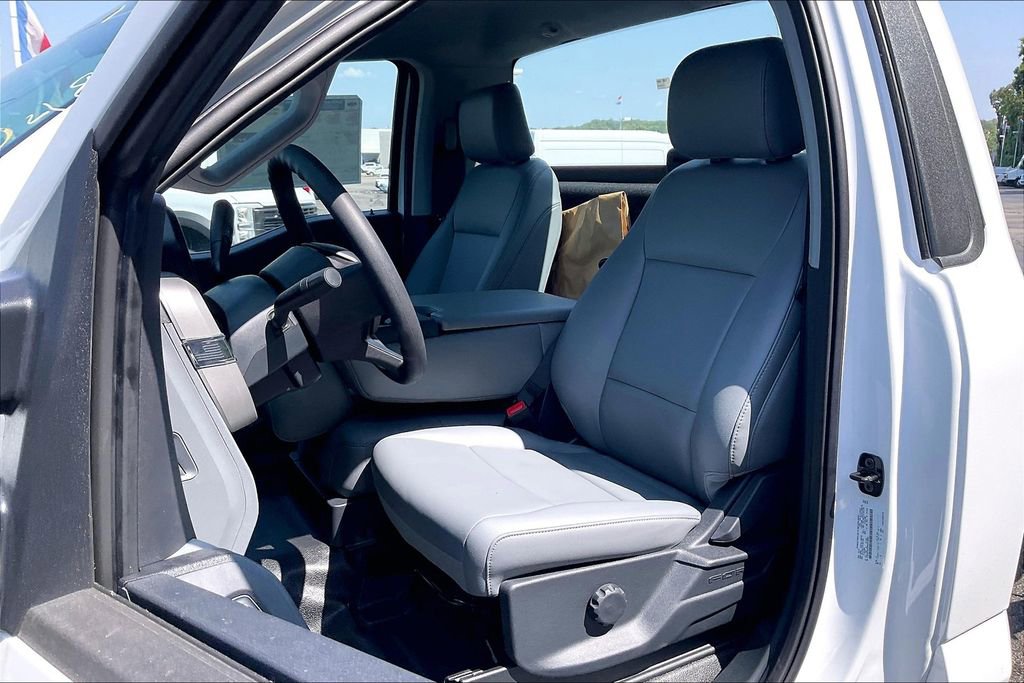 New 2025 Ford F450 XL image 9