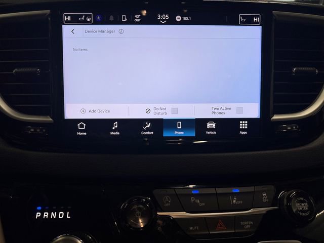 Used 2024 Chrysler Pacifica Touring-L image 18