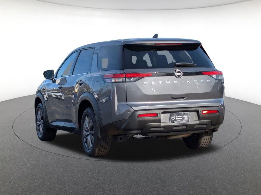 Used 2025 Nissan Pathfinder S FWD image 7