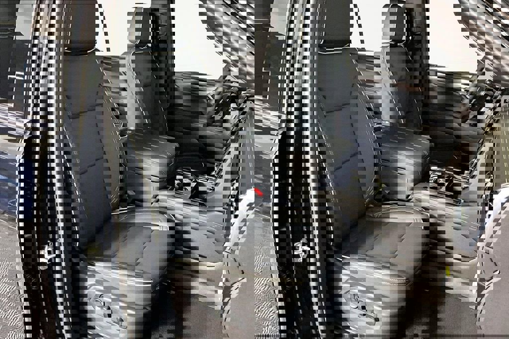 New 2026 GMC Yukon XL Elevation image 12