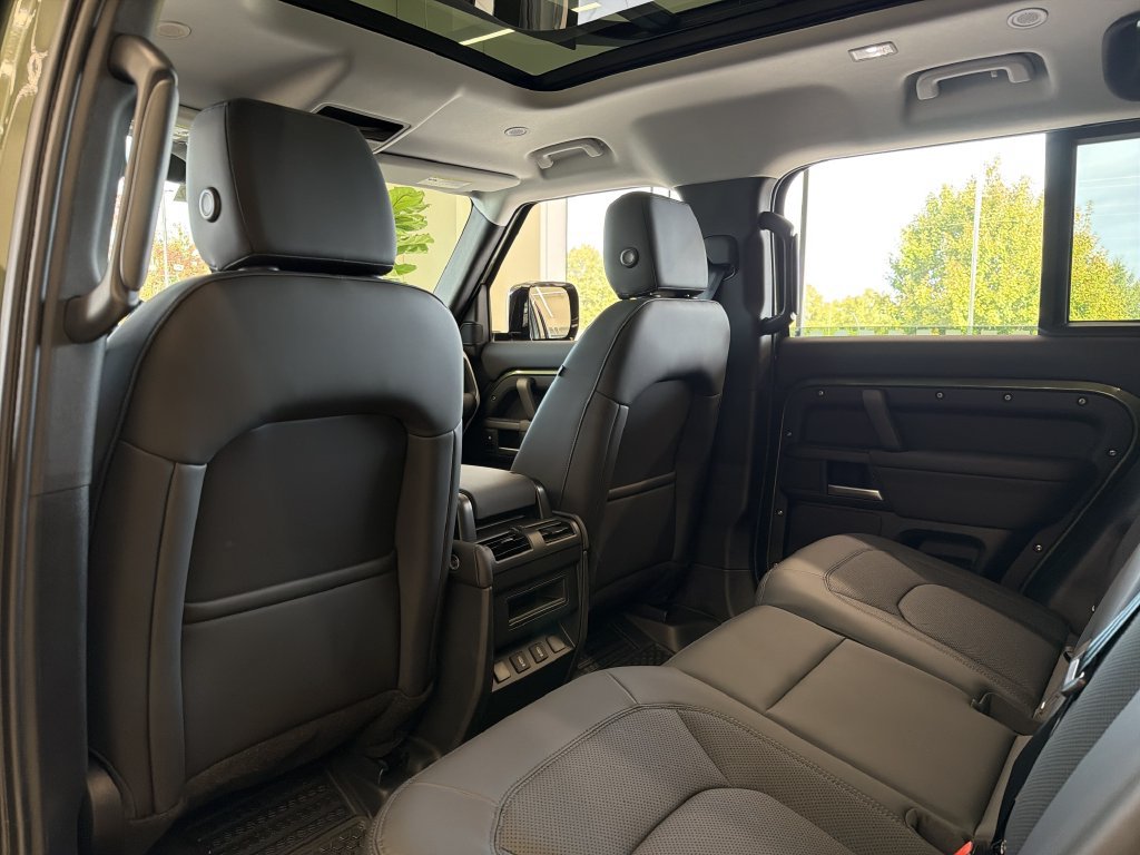 New 2026 Land Rover Defender 110 S AWD/4WD image 11