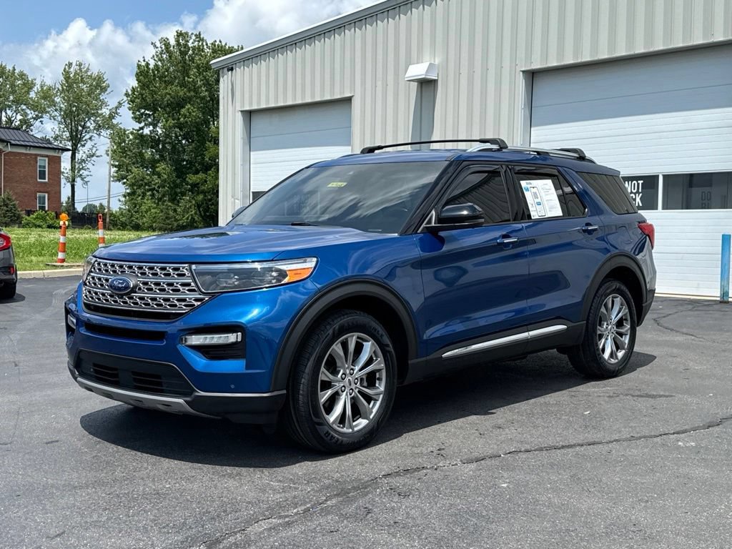Used 2022 Ford Explorer Limited w/ Equipment Group 301A AWD/4WD image 3