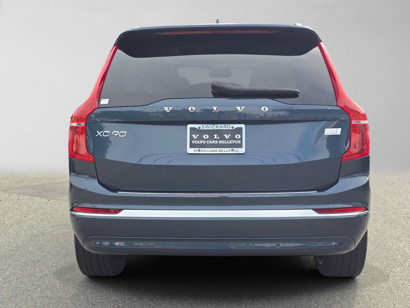 Used 2023 Volvo XC90 T8 Ultimate w/ Protection Package Premier AWD/4WD image 5